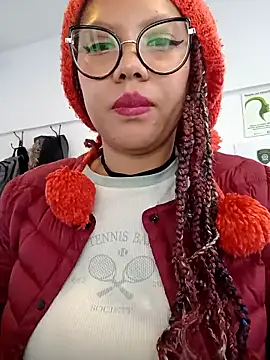 gigi1326 online show from 11-04-25, 07:24