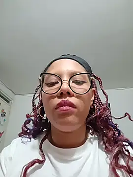 gigi1326 online show from 11-25-25, 11:27