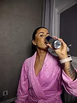 BabyFaceMia online show from 11-20-25, 05:12