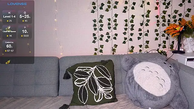 EmmyBell  online show from 10-21-25, 11:33