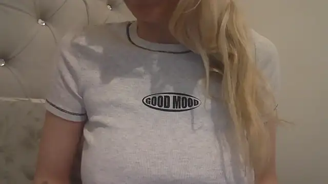 flirty babe x online show from 02-06-26, 05:38