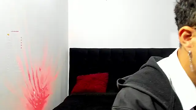 mhatias  online show from 01-10-26, 02:24