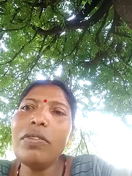 Snapshot of Jivika_Jaiswal chatting on 09-19-25, 05:09 Jivika Jaiswal online show from 09-19-25, 05:09