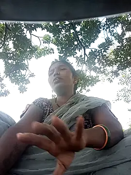 Snapshot of Jivika_Jaiswal chatting on 10-03-25, 05:59 Jivika Jaiswal online show from 10-03-25, 05:59