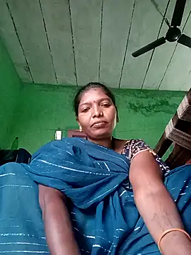 Snapshot of Jivika_Jaiswal chatting on 10-10-25, 01:15 Jivika Jaiswal online show from 10-10-25, 01:15