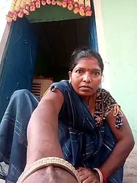 Snapshot of Jivika_Jaiswal chatting on 10-16-25, 01:17 Jivika Jaiswal online show from 10-16-25, 01:17