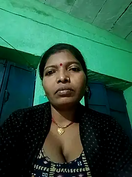 Snapshot of Jivika_Jaiswal chatting on 11-14-25, 11:02 Jivika Jaiswal online show from 11-14-25, 11:02