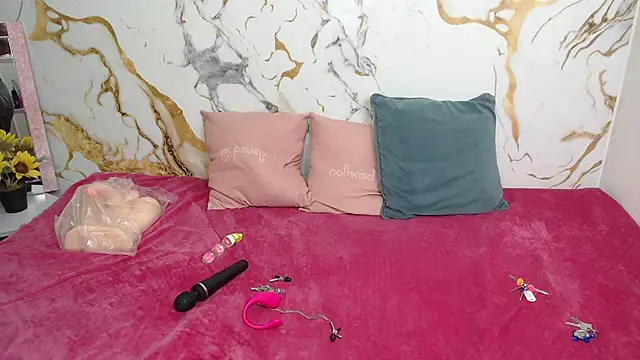 EmilyCoy  online show from 02-03-26, 05:16