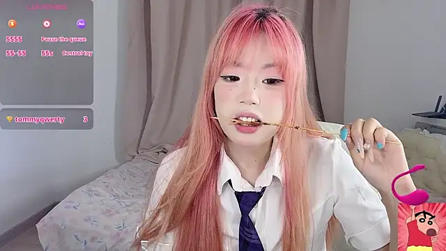 Snapshot of Angel77-Y chatting on 09-28-25, 01:27 Angel77-Y online show from 09-28-25, 01:27