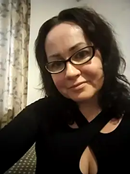 Snapshot of Charm_Flower chatting on 11-13-25, 12:15 Charm Flower online show from 11-13-25, 12:15