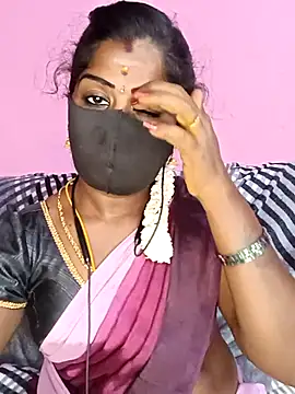 Snapshot of tamilammukuttyy chatting on 05-01-26, 04:33 tamilammukuttyy online show from 05-01-26, 04:33