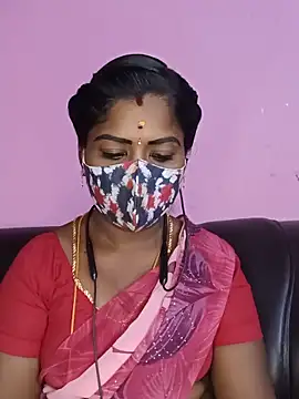 Snapshot of tamilammukuttyy chatting on 05-28-26, 03:04 tamilammukuttyy online show from 05-28-26, 03:04