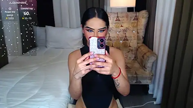 Snapshot of MariaLucyJasminx chatting on 03-20-26, 01:54 MariaLucyJasminx online show from 03-20-26, 01:54