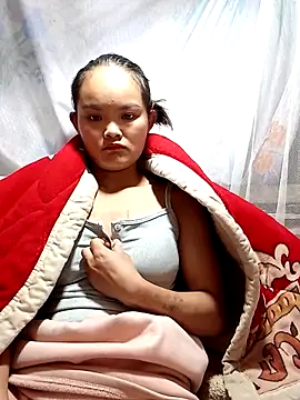 xinhxinhcute online show from 10-16-25, 03:07