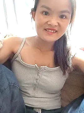 xinhxinhcute online show from 10-17-25, 11:18