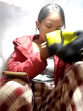 xinhxinhcute online show from 10-20-25, 03:29