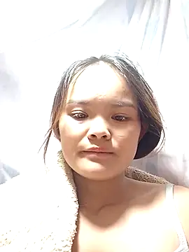 xinhxinhcute online show from 10-21-25, 11:16