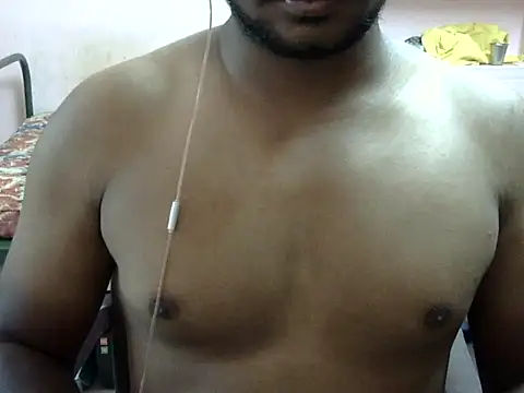 Snapshot of x_boyy_x chatting on 10-07-25, 04:20 x boyy x online show from 10-07-25, 04:20