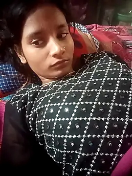 Snapshot of Hot_Mayra_ chatting on 11-13-25, 04:44 Hot Mayra online show from 11-13-25, 04:44