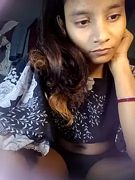 Snapshot of Hot_Mayra_ chatting on 11-30-25, 06:45 Hot Mayra online show from 11-30-25, 06:45