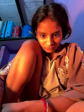 Snapshot of Hot_Mayra_ chatting on 12-18-25, 06:52 Hot Mayra online show from 12-18-25, 06:52