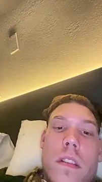 Snapshot of Duanennnn chatting on 11-05-25, 10:54 Duanennnn online show from 11-05-25, 10:54