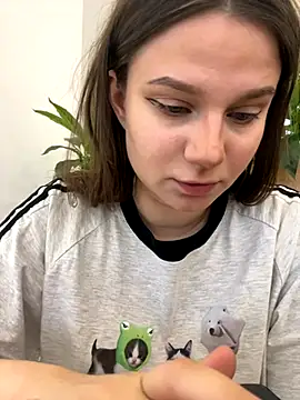 MiniVi online show from 09-30-25, 05:34