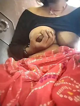 Snapshot of Bebo_Sweety143 chatting on 11-05-25, 07:41 Bebo Sweety143 online show from 11-05-25, 07:41