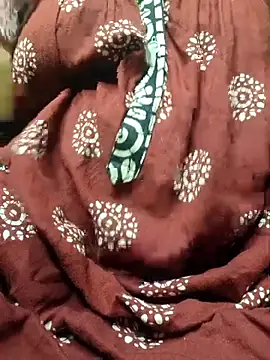 Snapshot of desi_boudi87 chatting on 10-05-25, 06:06 desi boudi87 online show from 10-05-25, 06:06