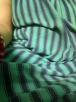 Snapshot of desi_boudi87 chatting on 04-22-26, 05:03 desi boudi87 online show from 04-22-26, 05:03
