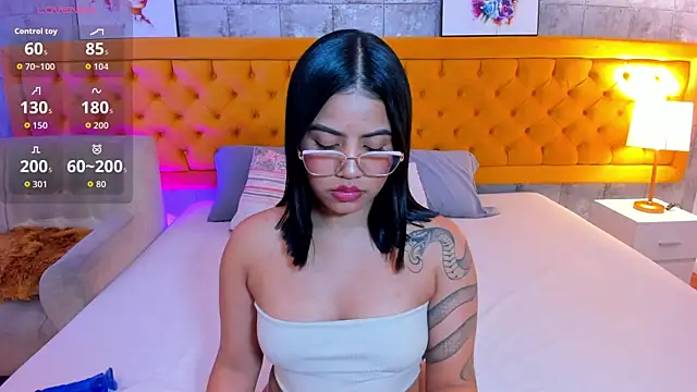 LiilithNova online show from 02-25-26, 04:44