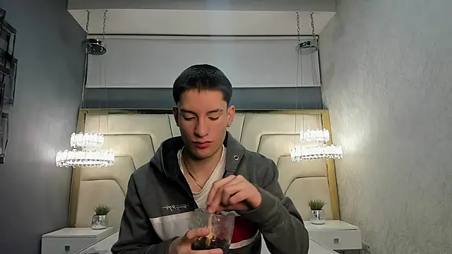 HunterHeat  online show from 09-26-25, 11:47