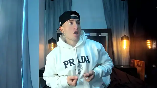 HunterHeat  online show from 12-18-25, 12:11