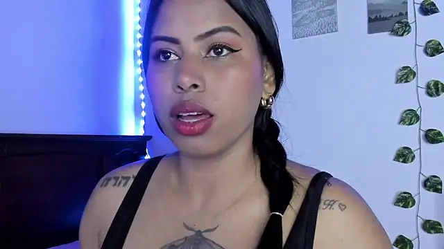 Snapshot of Michluxe_69 chatting on 10-02-25, 01:45 Michluxe 69 online show from 10-02-25, 01:45