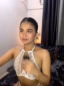 AngelHille online show from 11-13-25, 06:07