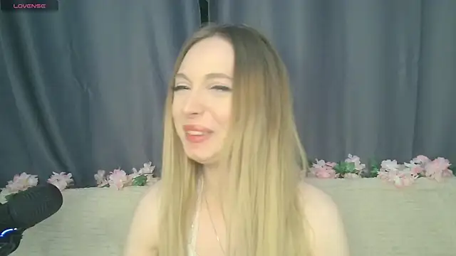 BabbbyFoxxx online show from 10-29-25, 01:41