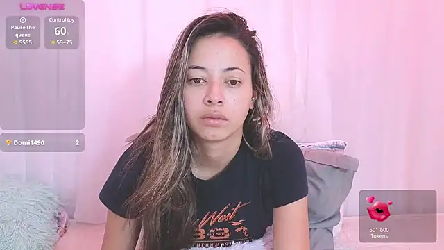 Snapshot of Danny_Ninaa chatting on 12-10-24, 07:32 Danny Ninaa online show from 12-10-24, 07:32