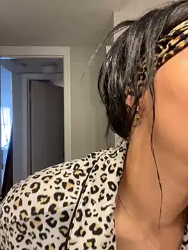 Prettygirl6070 online show from 04-17-26, 07:50