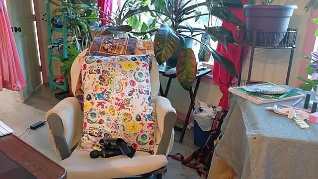 Snapshot of kinkycanner chatting on 06-24-26, 02:21 kinkycanner online show from 06-24-26, 02:21
