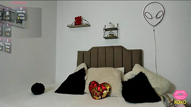 Snapshot of Elisabeth_swan chatting on 09-29-25, 12:21 Elisabeth swan online show from 09-29-25, 12:21