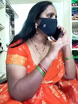Snapshot of Mee_harini-telugupilla chatting on 10-19-25, 05:52 Mee harini-telugupilla online show from 10-19-25, 05:52