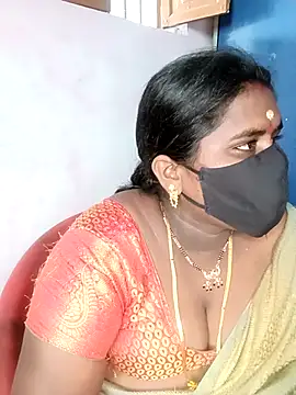 Snapshot of chubby_babitha-telugu chatting on 10-17-25, 04:37 chubby babitha-telugu online show from 10-17-25, 04:37