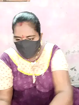 Snapshot of chubby_babitha-telugu chatting on 10-18-25, 04:52 chubby babitha-telugu online show from 10-18-25, 04:52