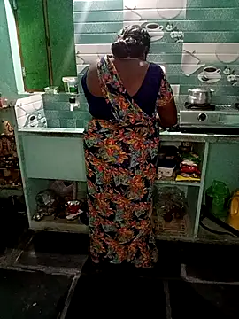 Snapshot of chubby_babitha-telugu chatting on 11-06-25, 03:24 chubby babitha-telugu online show from 11-06-25, 03:24