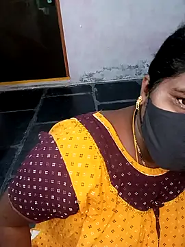 Snapshot of chubby_babitha-telugu chatting on 11-13-25, 08:57 chubby babitha-telugu online show from 11-13-25, 08:57