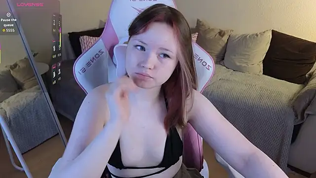 Sweetie Hope online show from 03-27-26, 04:40