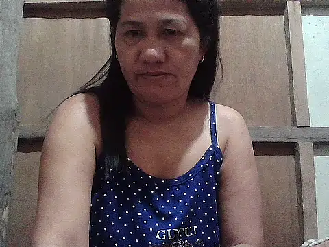 Snapshot of hotmama_063 chatting on 03-03-26, 08:48 hotmama 063 online show from 03-03-26, 08:48