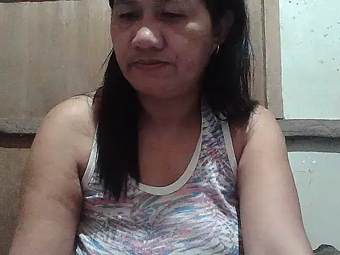 Snapshot of hotmama_063 chatting on 03-07-26, 09:45 hotmama 063 online show from 03-07-26, 09:45