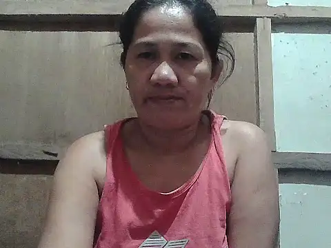 Snapshot of hotmama_063 chatting on 03-17-26, 10:29 hotmama 063 online show from 03-17-26, 10:29