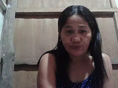 Snapshot of hotmama_063 chatting on 04-30-26, 09:08 hotmama 063 online show from 04-30-26, 09:08